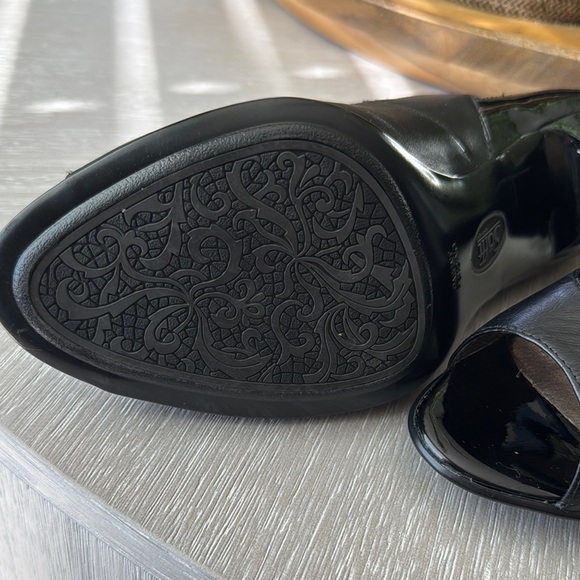 Sofft Classic Black Peep Toe Heels - Picture 4 of 4